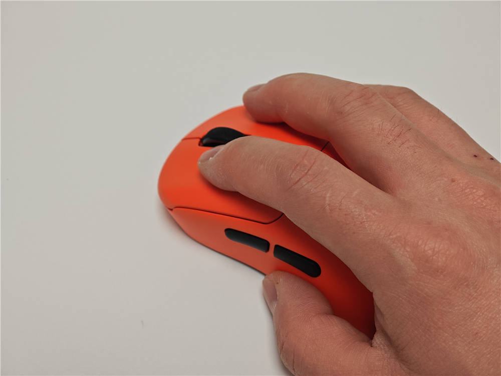 雷柏VT3s电竞鼠标：全新配色，轻量化设计，让游戏不再单调