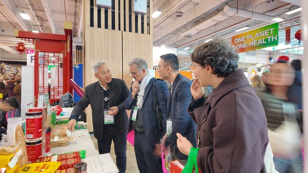 中国国家农业展团首次参展巴黎农博会,张宝山代表山药产业亮相