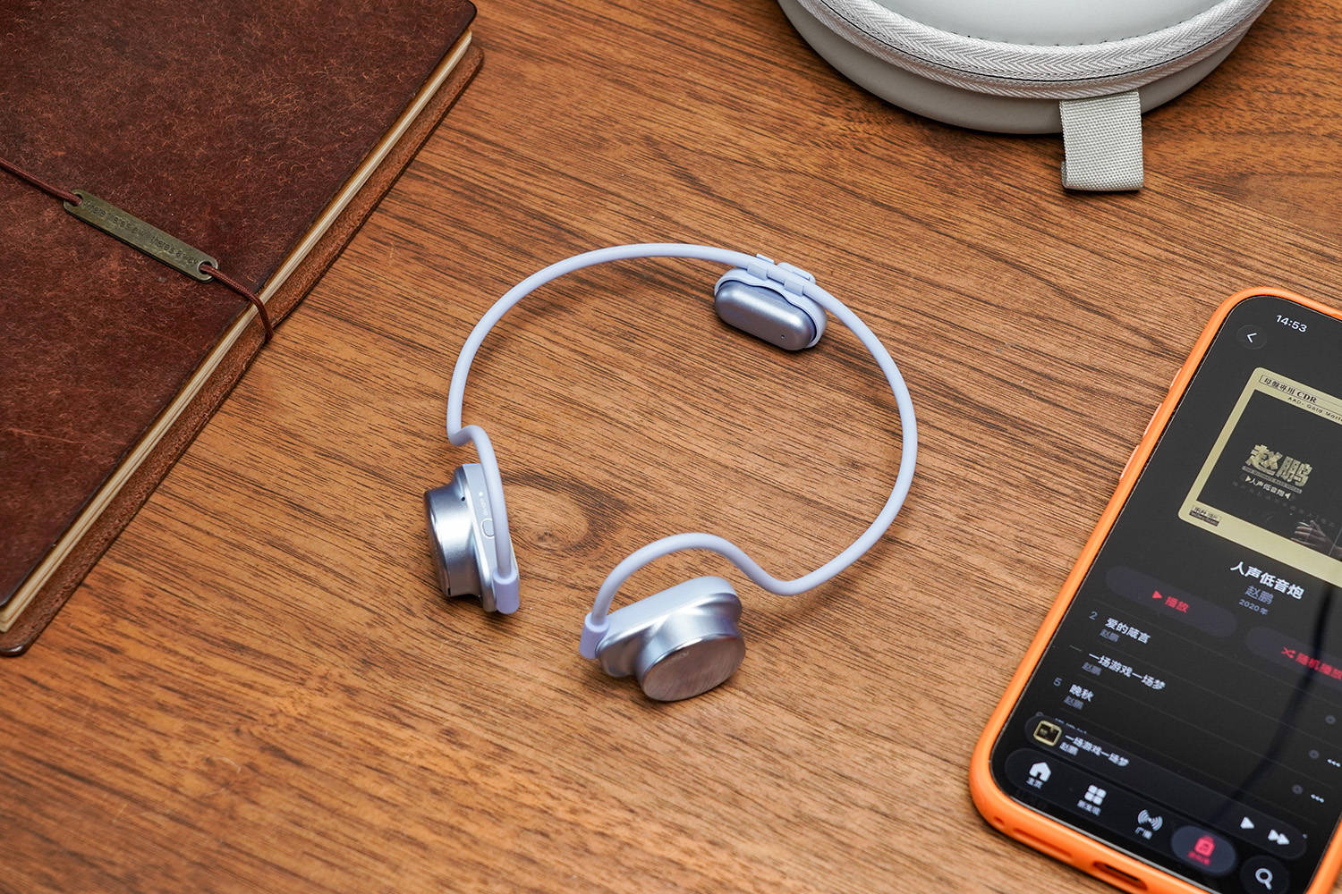 弱水时砂SpeakFeel:底大一级压死人,把音响挂在耳朵上