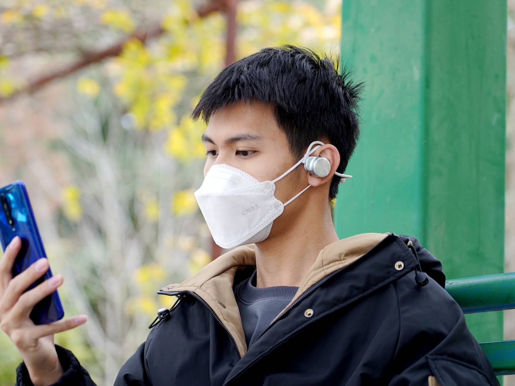 耳挂式智能音箱+可拆卸麦克风？弱水时砂SpeakFeel玩法有点多