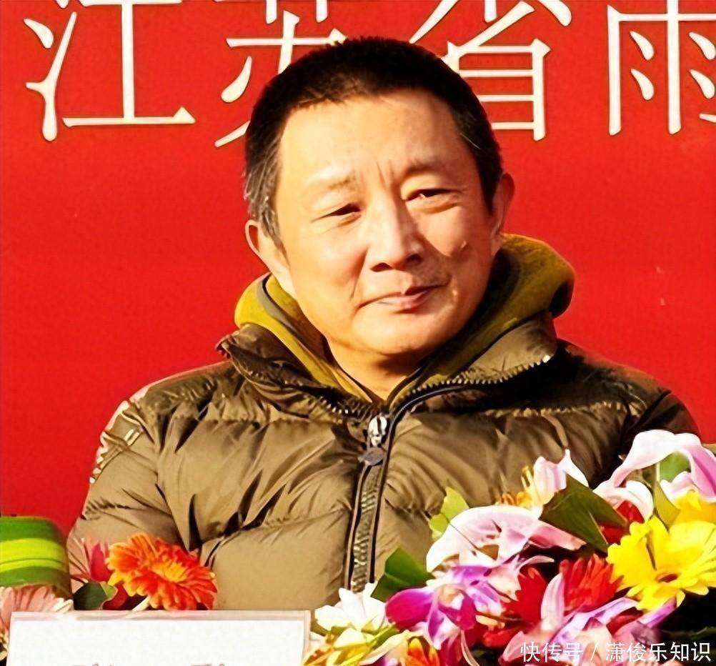 毁了半个娱圈美人的风流导演 如今67岁孤家寡人？老母成牵挂