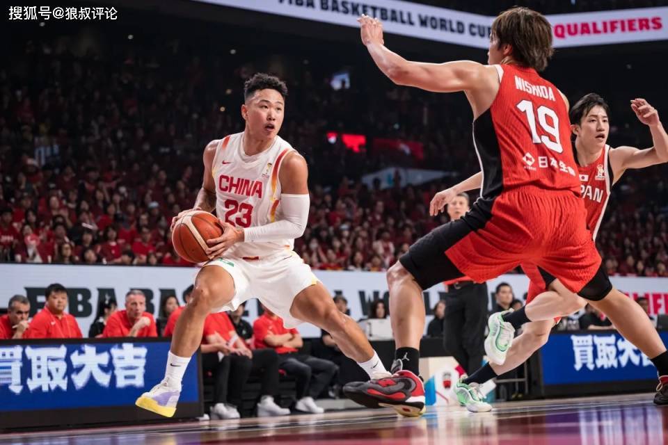 贺希宁：印象最深刻是胡金秋战日本最后扣篮 在国家队进攻提供更好火力