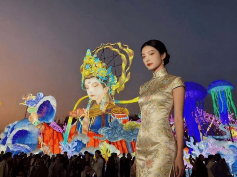 2026全国元宵灯会人气榜单TOP10厦门园博苑灯会跻身全国前三(图6) 2026全国元宵灯会人气榜单TOP10厦门园博苑灯会跻身全国前三(图6)