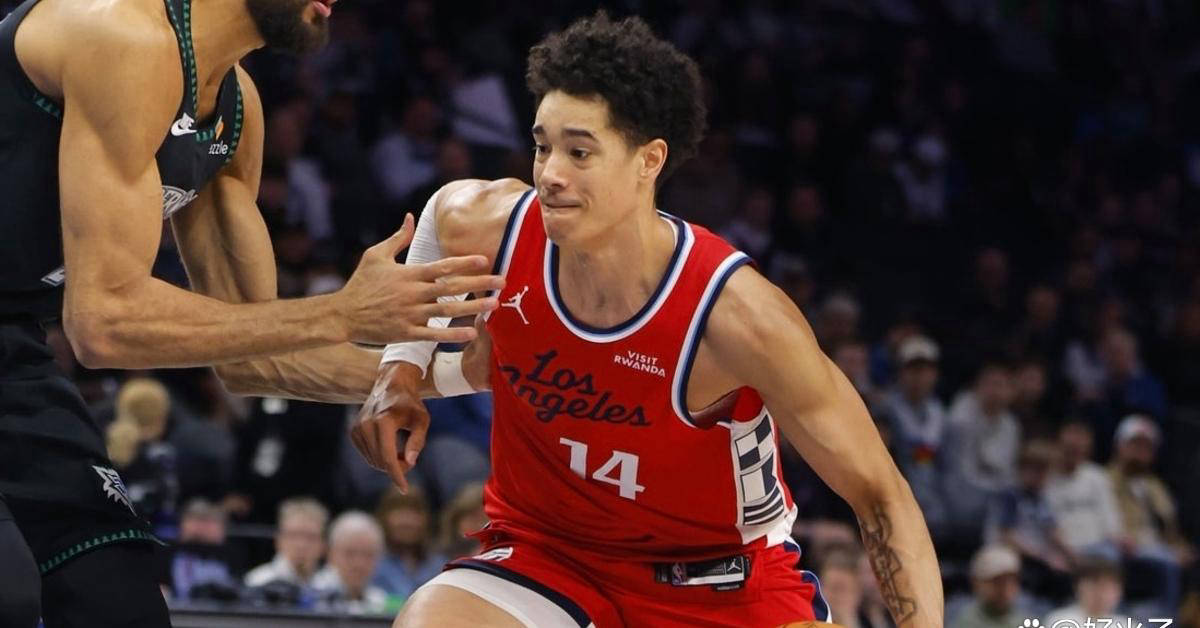 快船队中锋亚尼克·科南·尼德豪瑟因脚伤赛季报销，球队遭遇沉重打击 