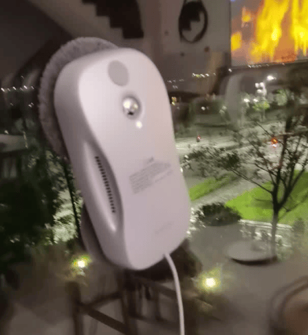 擦窗机器人会把玻璃刮花吗？哪些擦窗机不刮窗户？擦玻璃机器人排行榜前十名