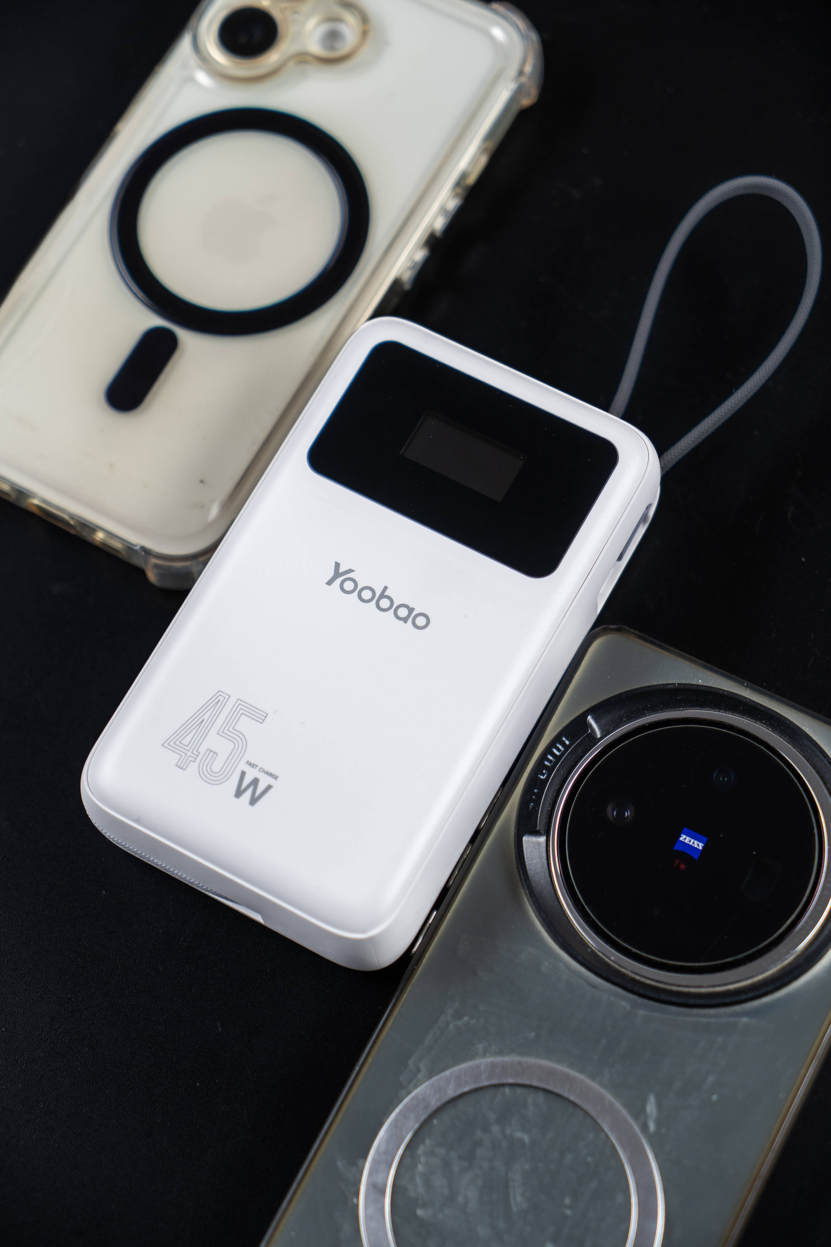 不到2.3张就能买到屏显大容量充电宝你敢信？羽博自带双线充电宝分享