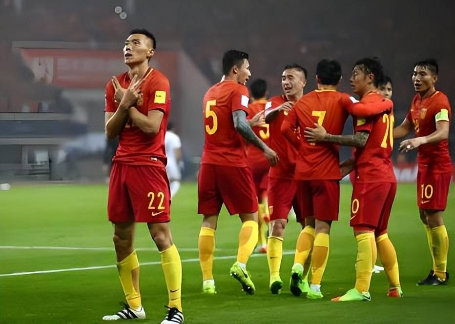 意外！邵佳一本月刚要带领国足附加赛踢喀麦隆，宋凯就从欧洲运作四位新归化入队