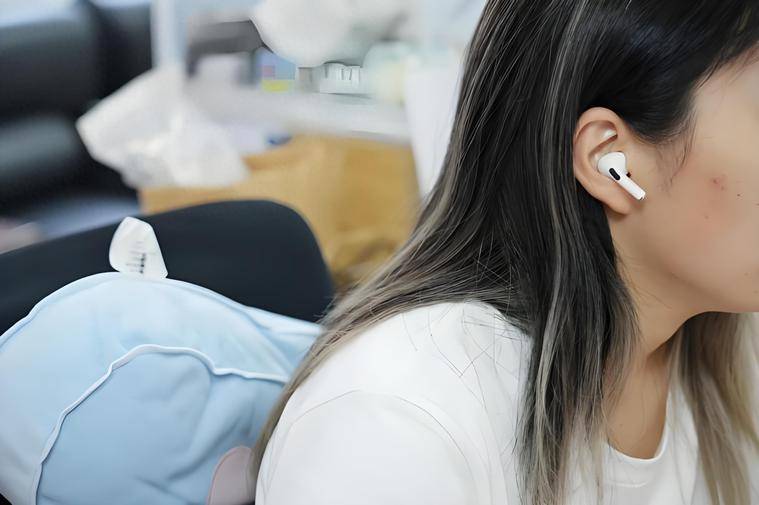 2026耳夹式耳机推荐：千元内高性价比AI耳机怎么选？