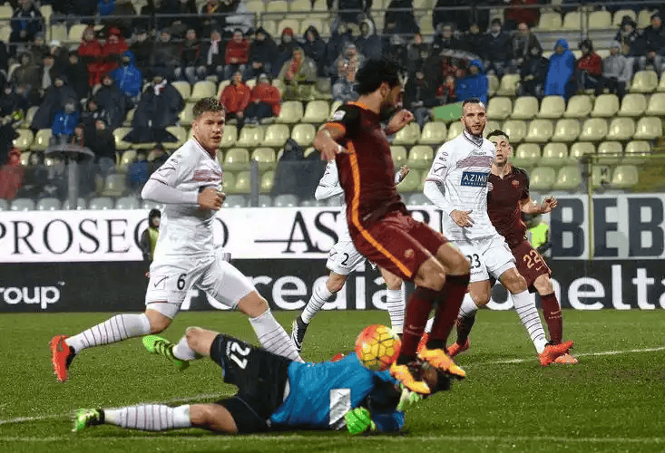 意甲欧战与保级对决：科莫VS比萨前瞻