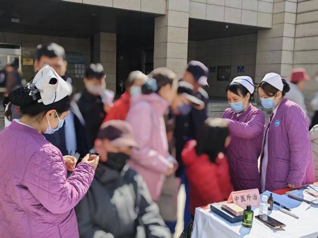 包含東方醫(yī)院醫(yī)院排隊代辦掛號全身體檢全程陪同，項目逐一落實的詞條