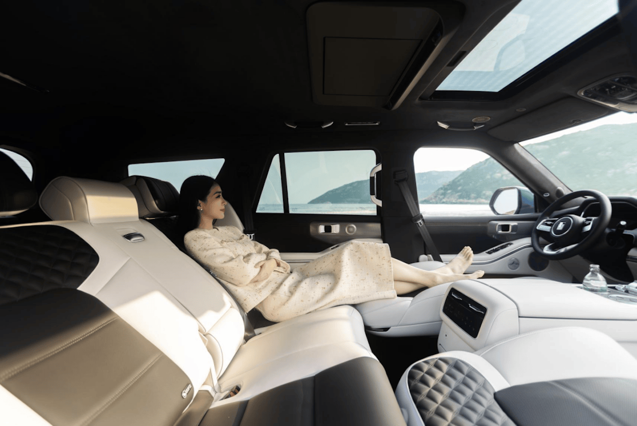 开创全域豪华新品类 全新坦克700预售价43.80万起1144.png