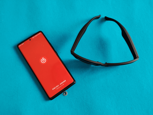 拒绝品牌溢价！飞雅FIYA F1智能眼镜：49元，解锁AI+运动双buff