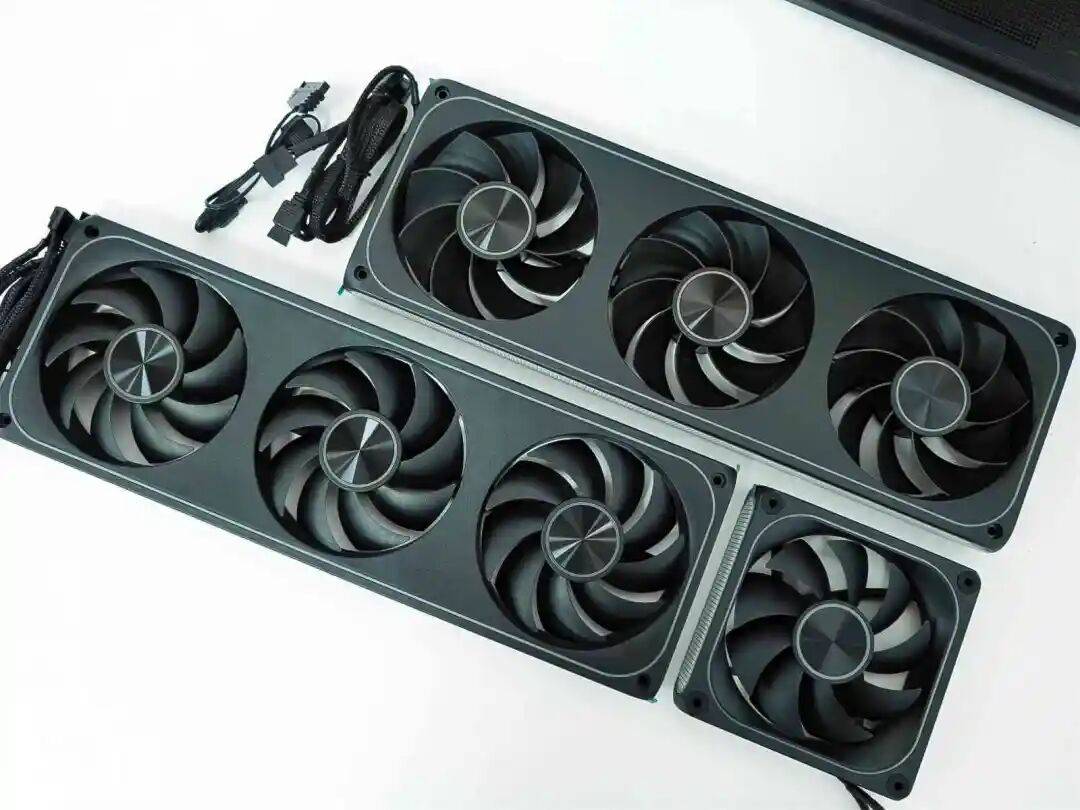 还好没盲目买,爱国者星璨辰Air实测:颜值散热双在线桌面小钢炮