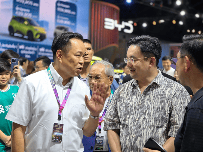 泰国总理亲自站台!比亚迪在曼谷车展杀疯了,1.8万辆订单只是开始!