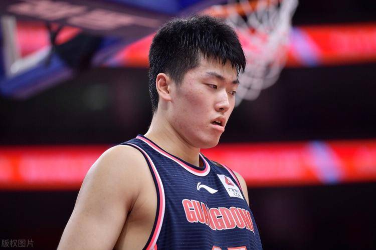 广东再伤一员大将！杜锋用人荒，新人被迫挑大梁，战吉林11人硬拼