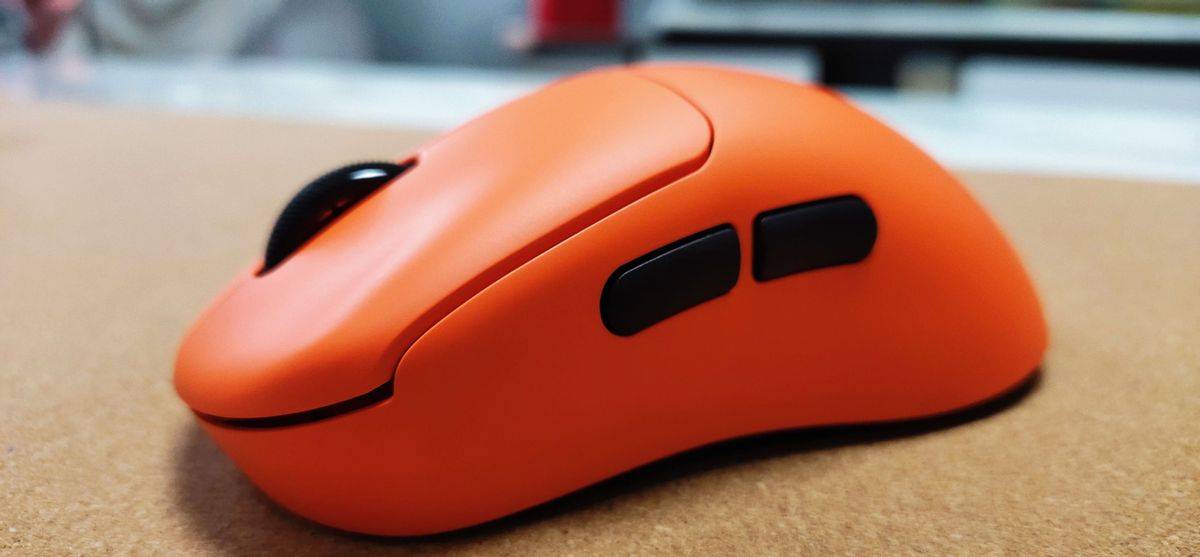 雷柏VT3s焰影橙电竞属性拉满,视觉与手感双重暴击,要不要这么猛