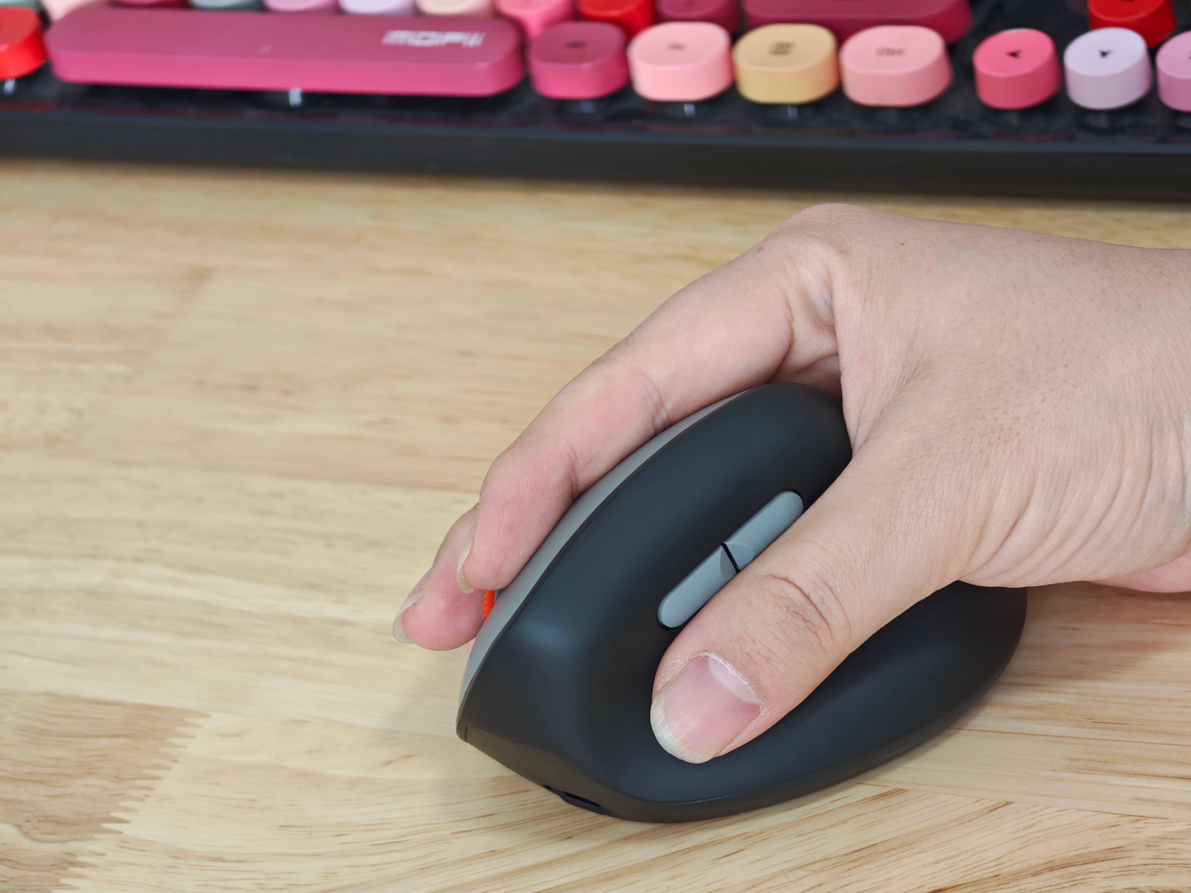 久用不累的办公神器，西圣M1人体工学鼠标深度测评