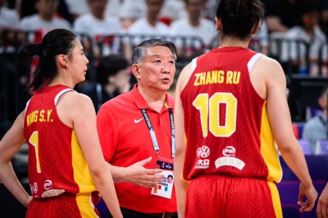 女篮世界杯分组出炉，中国女篮身陷“死亡之组”，三大对手实力强劲