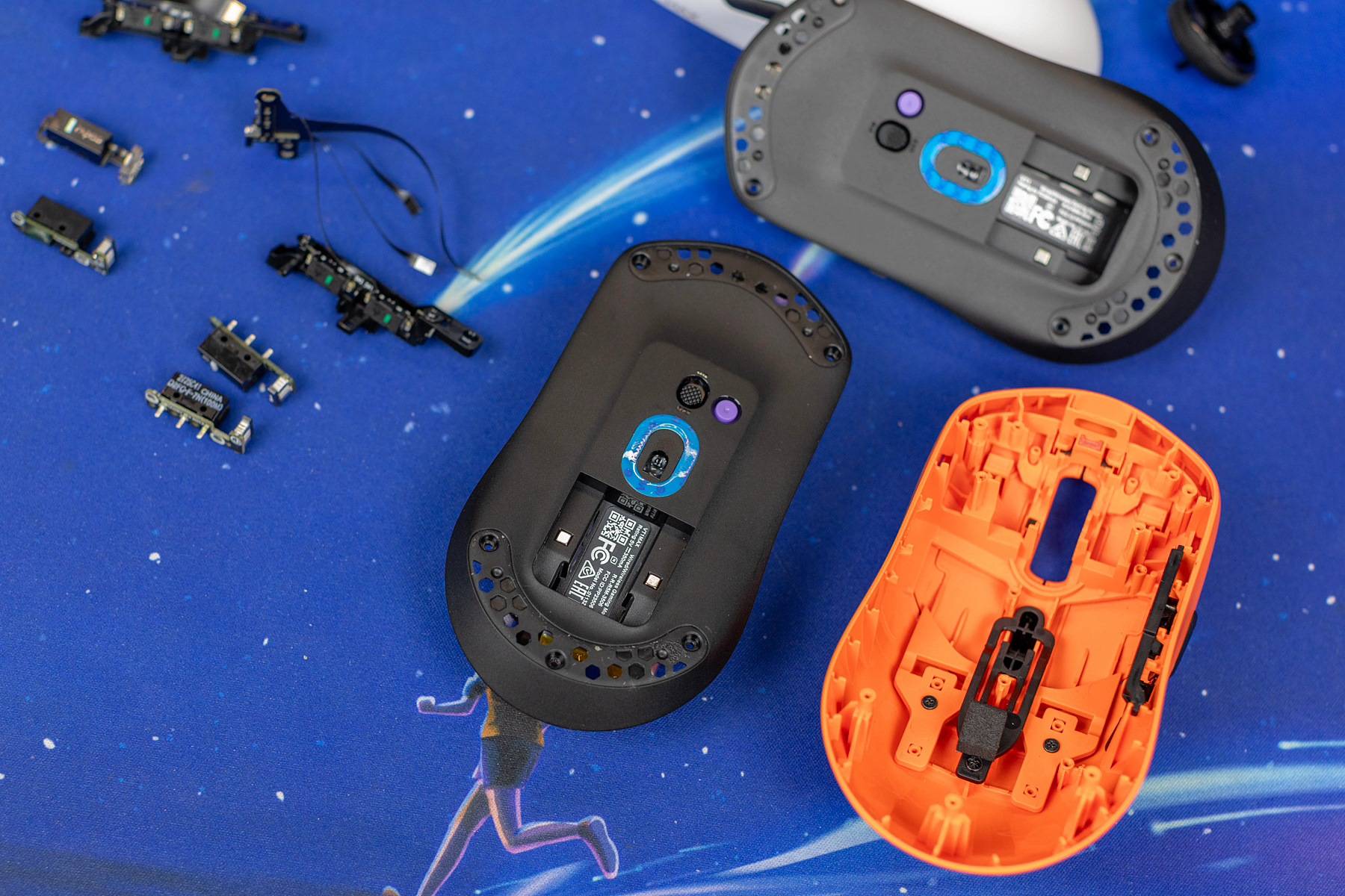 雷柏VT1/VT1MAX拆机实测，这49克分量里藏着哪些值得玩味的细节