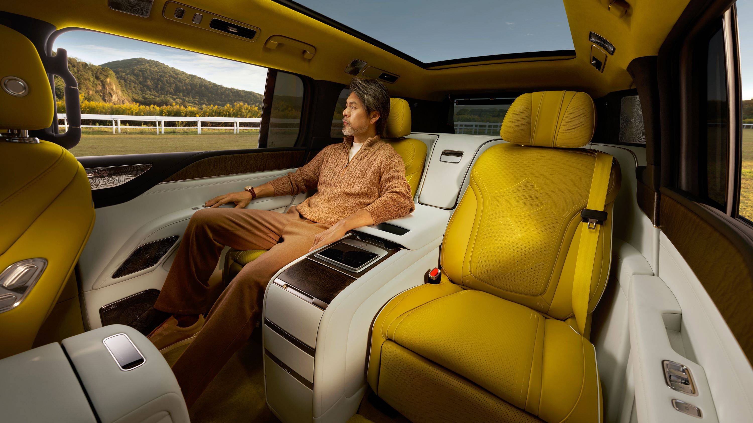 在北京车展，有两台仰望让我原地纠结：选哪台都像在做梦！