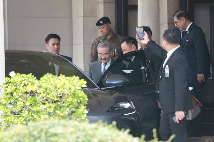 从“总理座驾”到“全球销冠”：比亚迪改写世界汽车格局