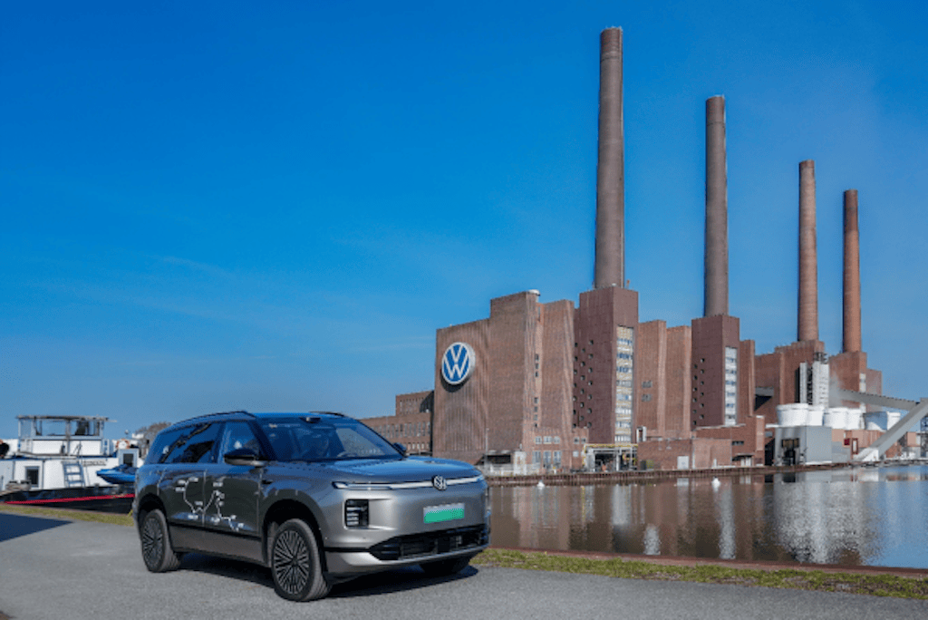 限时权益价29.98万元起！ID. ERA 9X正式上市，将首搭Momenta R7强化学习世界模型2377.png