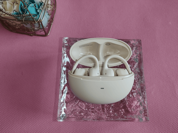 倍思MC2 AI耳夹式耳机评测：双料认证旗舰，舒适与音质的全能标杆