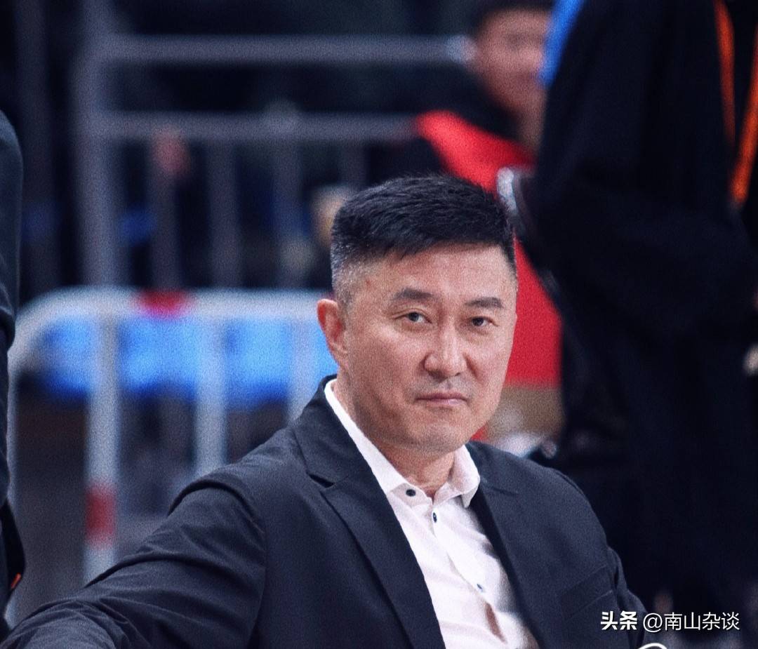 广东男篮成最失意球队！八大奖项颗粒无收 最快进步球员被杜锋骂走