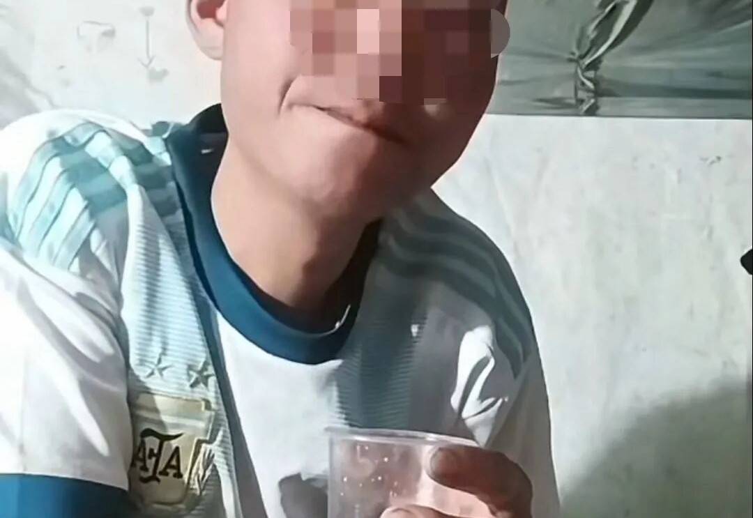 46岁网红“漯河醉狼”离世，靠饮酒在网上走红，前几天还发了视频