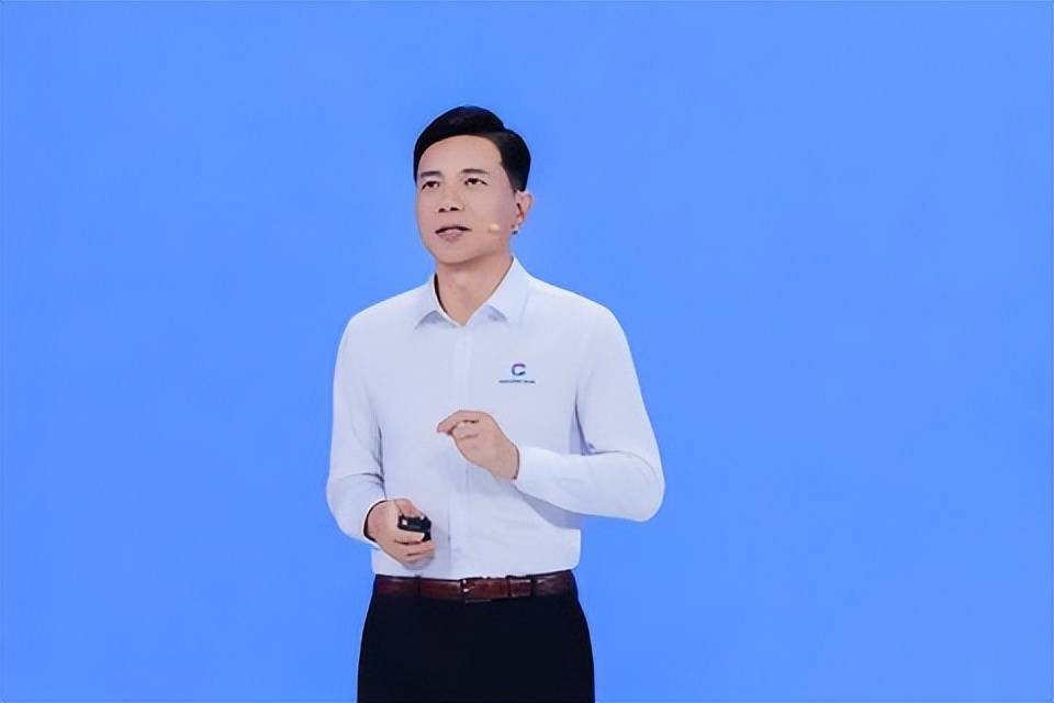 李彦宏提出AI时代进化论，“DAA是AI时代度量衡”