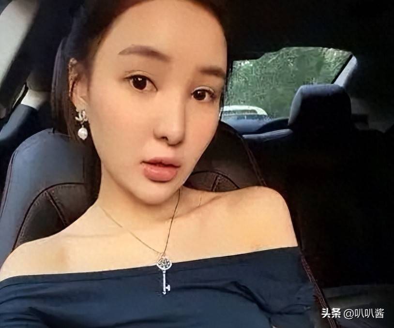 郭美美炫富事件_郭美美假慈善骗钱事件_郭美美 微博 炫富