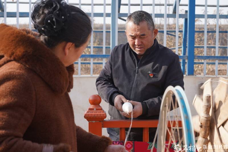 鑄牢中華民族共同體意識丨買買提江的織布記