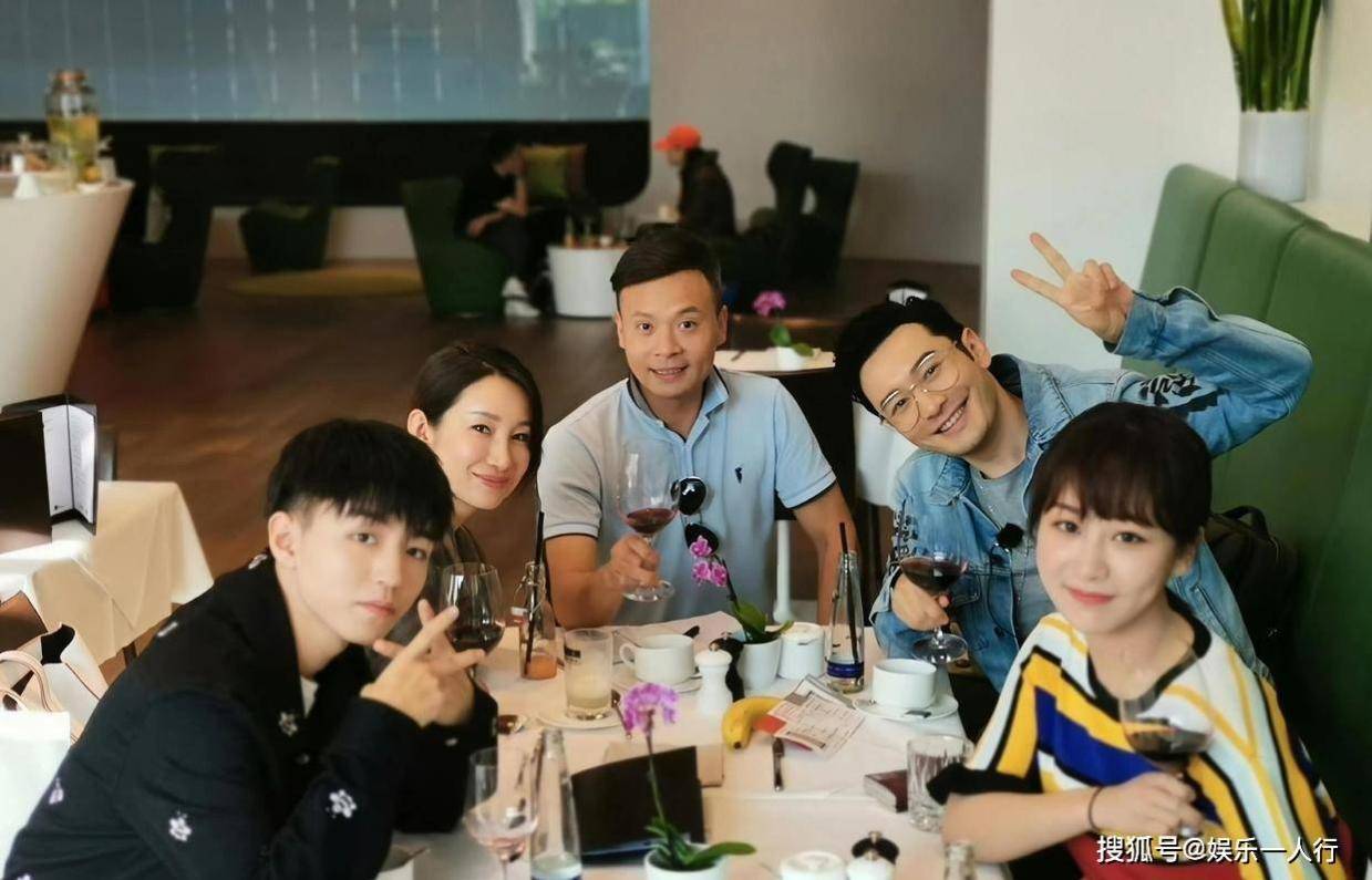 太遗憾了！杨紫否认录制《中餐厅》第十季，七年期待的“梳头姐弟”清迈重逢落空封面图