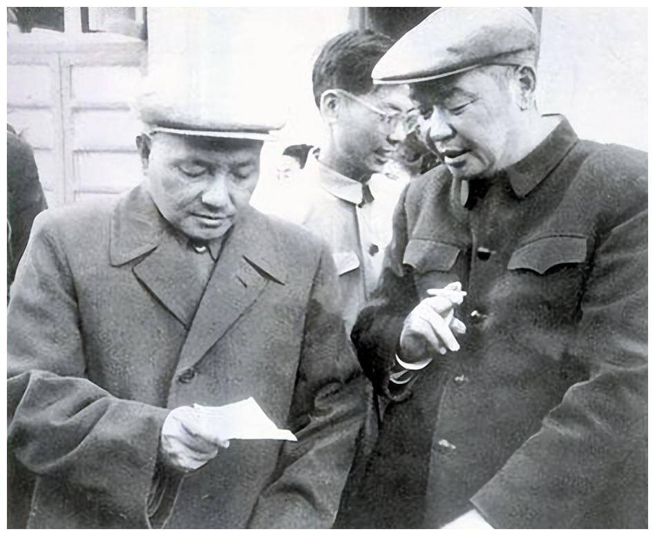 55年授衔时,他本没有军衔,但主席说:上将名单一定要有他_阎红彦_陕北_革命