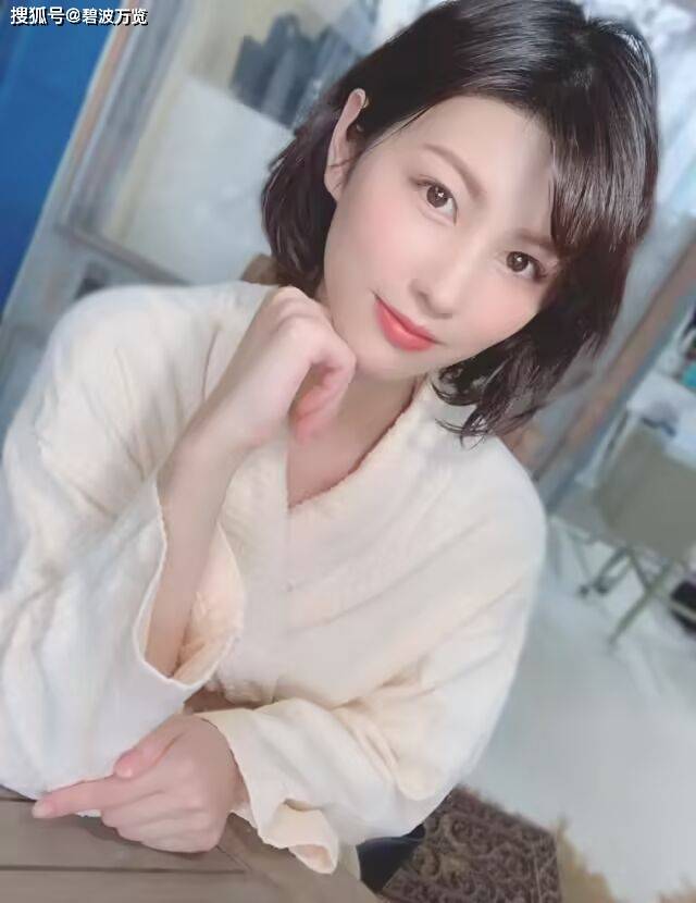 顶级萝莉+核弹身材！暗黑张韶涵“美乃雀”降临