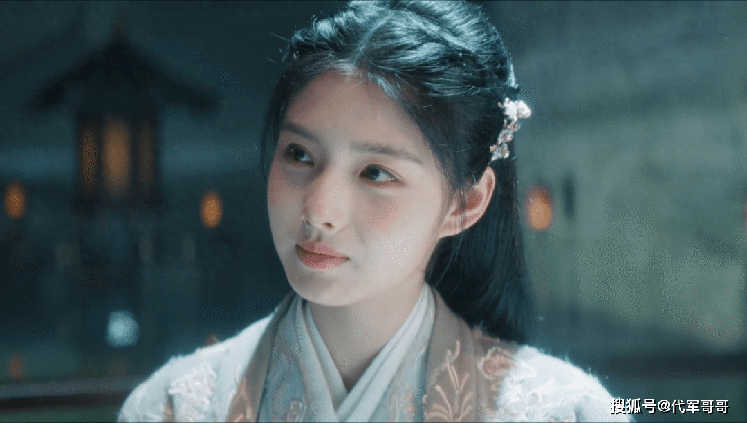 17岁艾米近况曝光!6岁演悬疑片《童图》出道,如今参加高考引发关注
