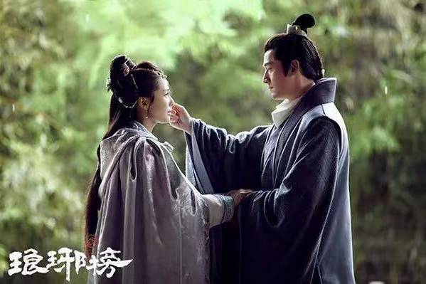 陈都灵《翘楚》陷“宝宝权谋”争议，古偶剧权谋如何走向成熟？