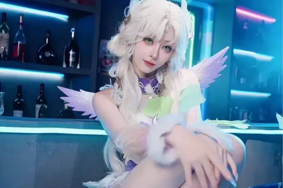 姑奶奶我叫紫萍,领教一下我的妙手硬回春