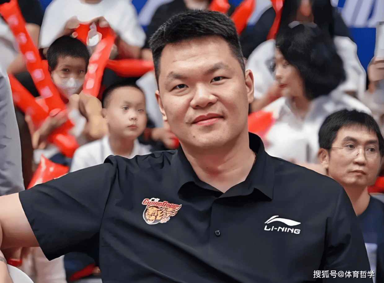 CBA市场出现1条大鱼！球迷：朱芳雨快下手