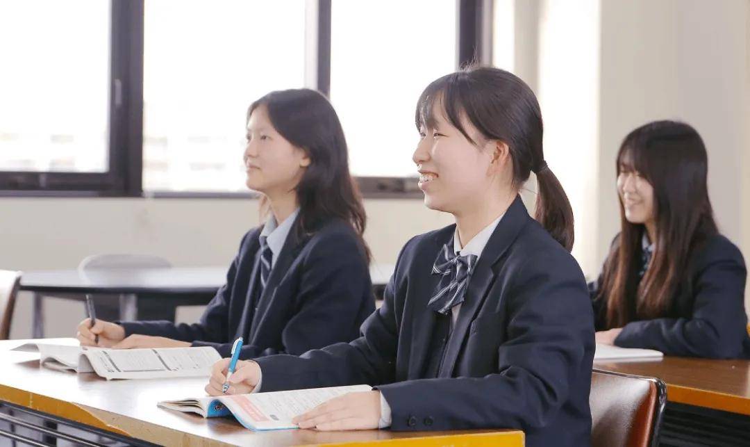 请输入图片描述