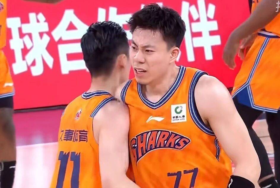 CBA快讯！张镇麟想帮上海建立王朝，新疆欲续约劳森，张庆鹏重返天津