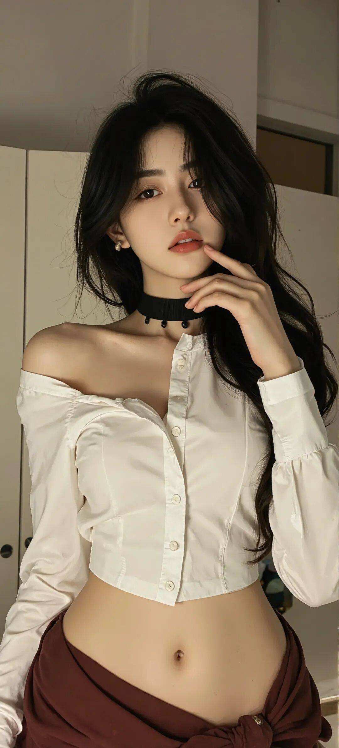 初秋的风掠过校服裙摆,这抹纯欲感直接拿捏