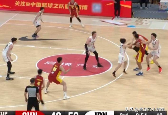 日本男篮完胜中国男篮，三点输球原因，建议这三人下次不要带