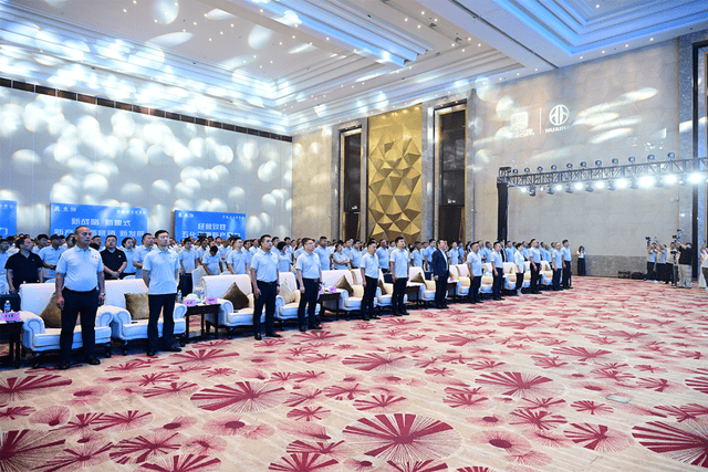 沸腾了！淮海“仲夏之约”刷屏：五新战略亮剑，这场发布会给行业打了剂“强心针”！