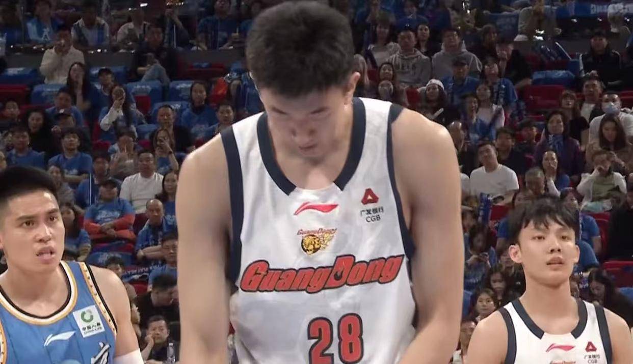 太适合广东队！CBA顶薪内线寻求交易，朱芳雨被迫“3换1”？