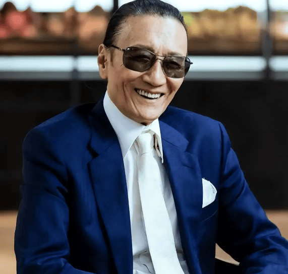 港媒惊爆:谢霆锋父亲谢贤离世,享年89岁