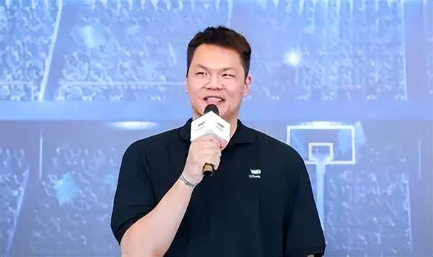 CBA3 消息：朱芳雨赚翻了！“拼命三郎” 投奔江苏，山东血亏 3500 万
