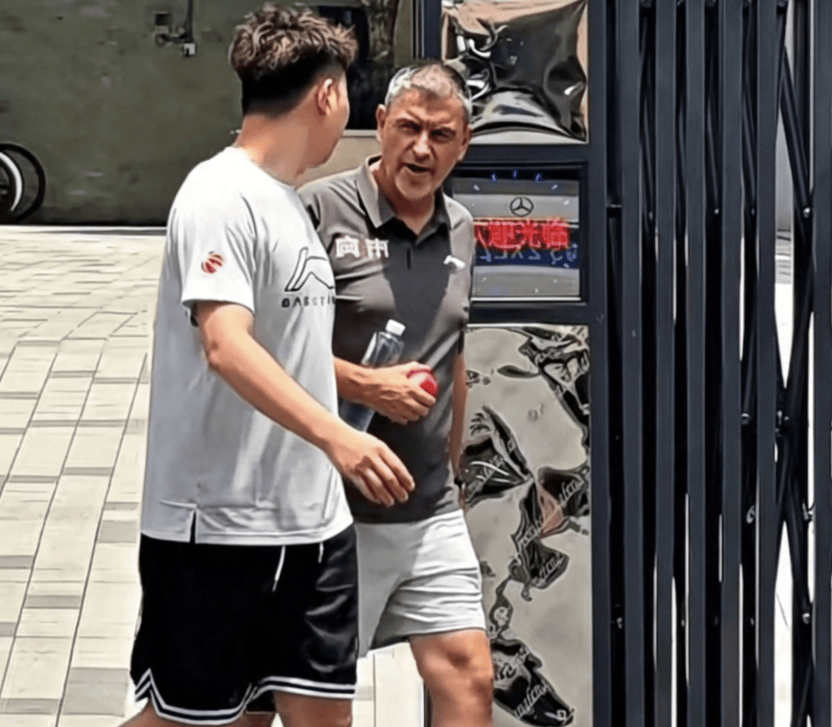 宏远最新消息！宏远新帅到位，小陈总留人失败，威姆斯首谈杜锋下课！