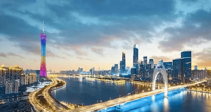 广州经济半年报亮眼：外资涌入叠加城市更新 高位增长渐成常态(图1)