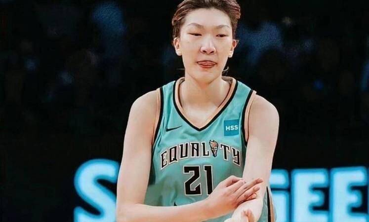 中国女篮阵容有变！2大核心回归集训队，宫鲁鸣教练或面临四选三